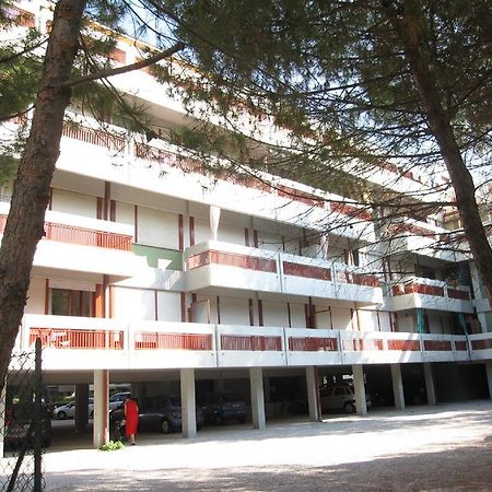 Appartamento Pineta Marina Градо Екстериор снимка